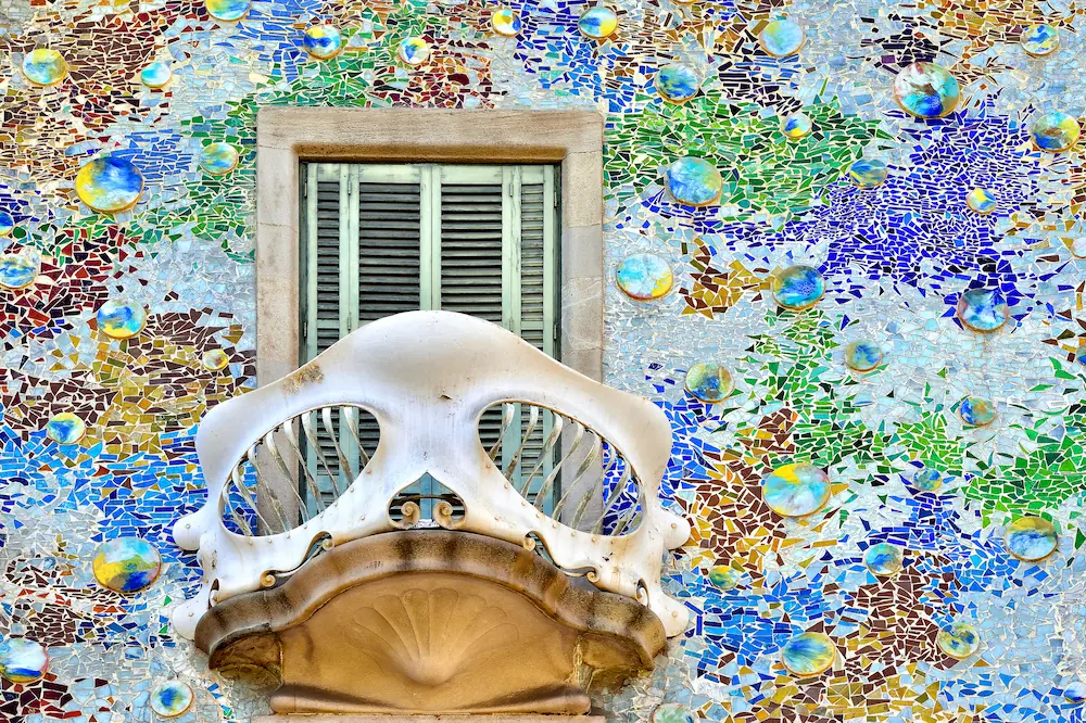 Casa Batllo facade on Passeig de Gracia, Barcelona